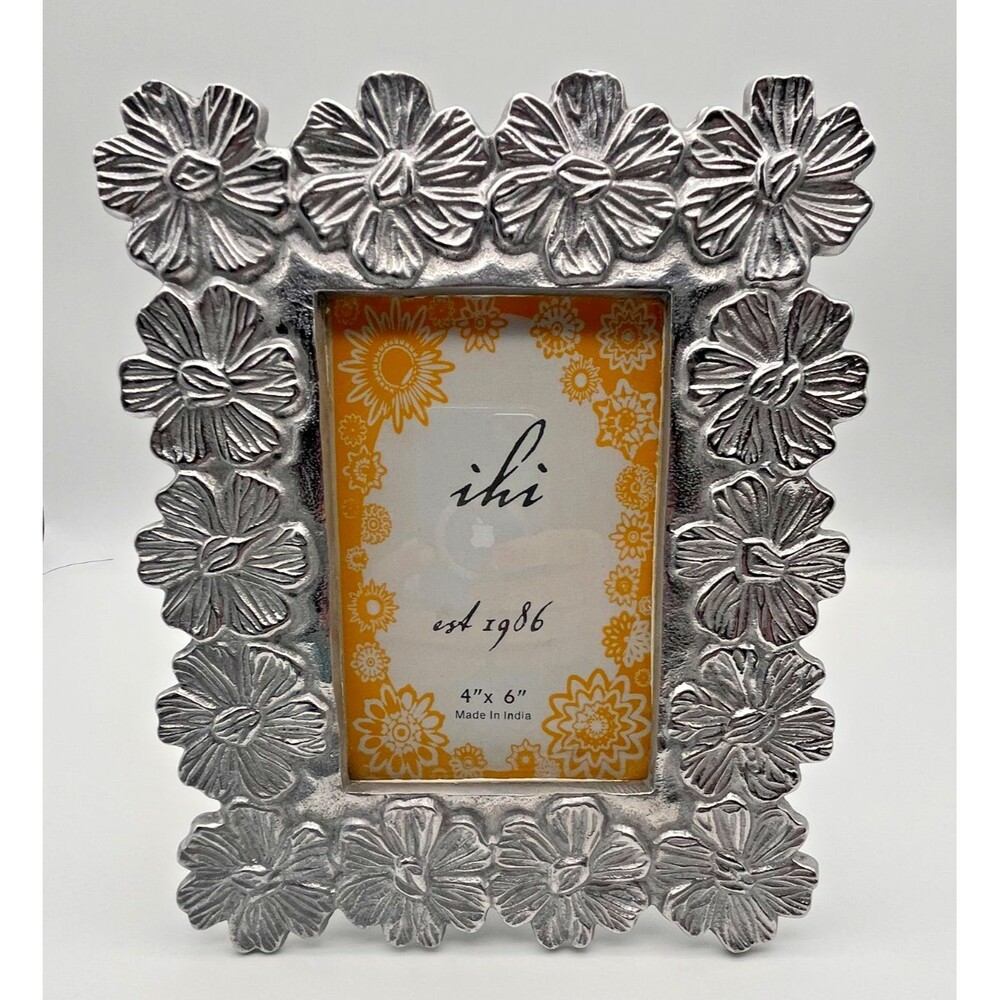 IHI Silver Metal Floral Flower Picture Frame 4”x6” Made In India NEW